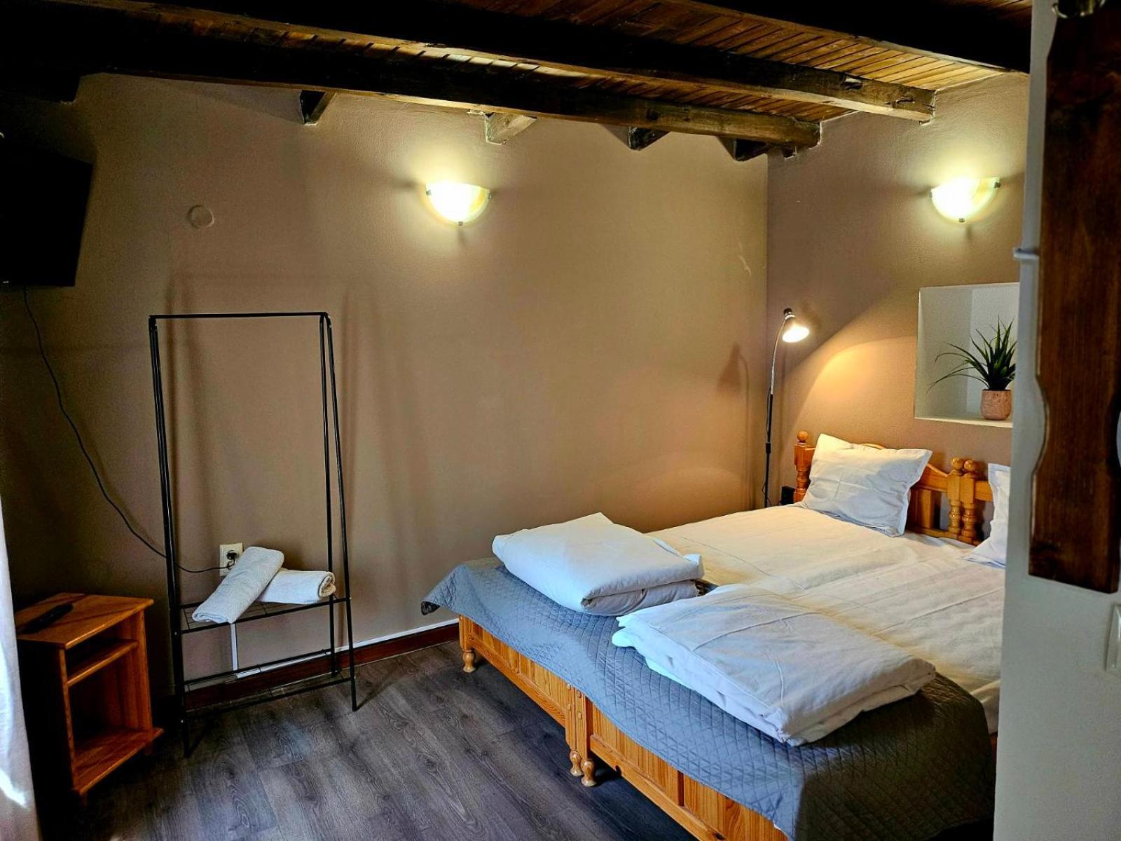 Orehite-Family Hotel ,Food & Pool Bozhichen Ngoại thất bức ảnh