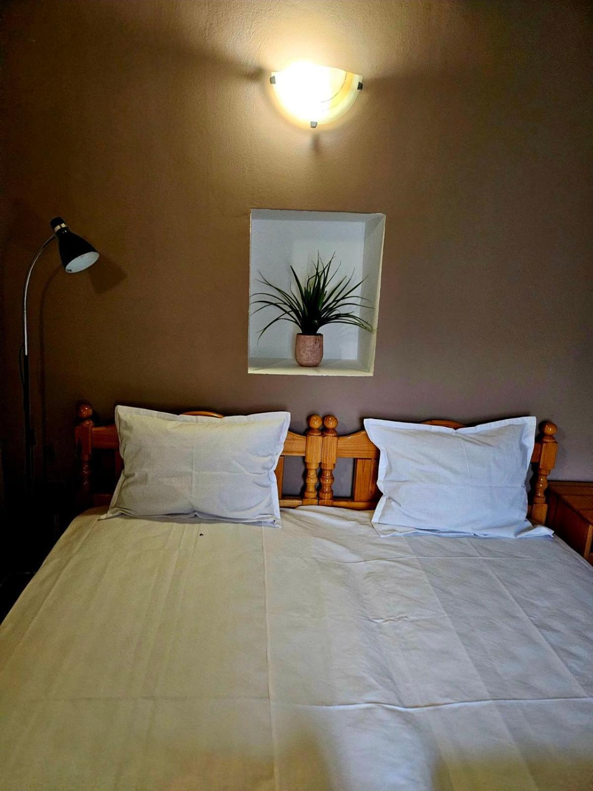 Orehite-Family Hotel ,Food & Pool Bozhichen Ngoại thất bức ảnh